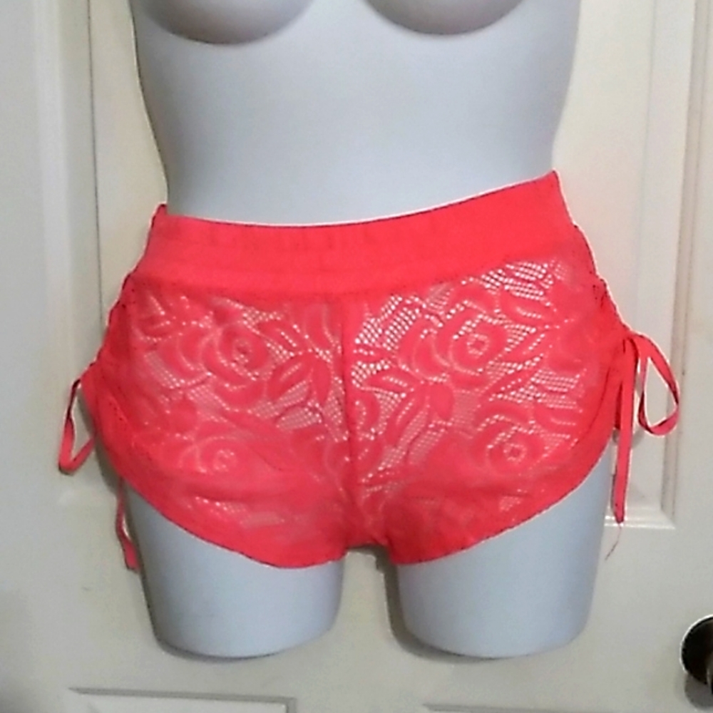Sexy lace boyshorts